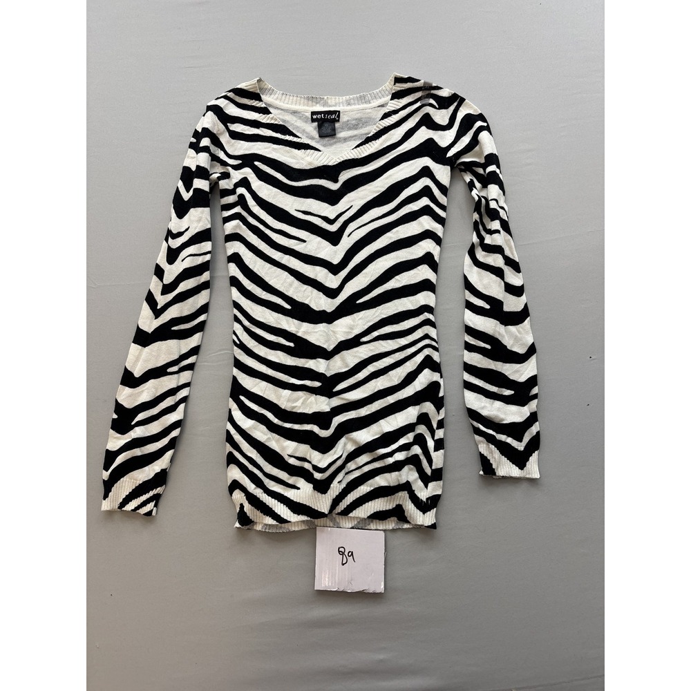 Wet Seal Womens XS Zebra Print V-Neck Long Sleeve Sweater Top Black White